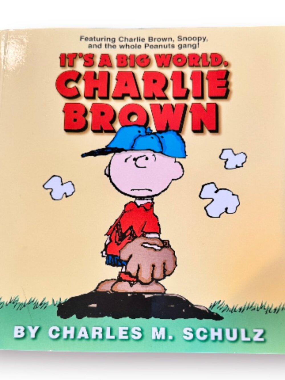 Brand New "It's a Big World Charlie Brown" Full Color Comic Book Peanuts